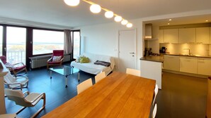 Apartment | Dining - Waves & Relaxation Retreat (Nieuwpoort)