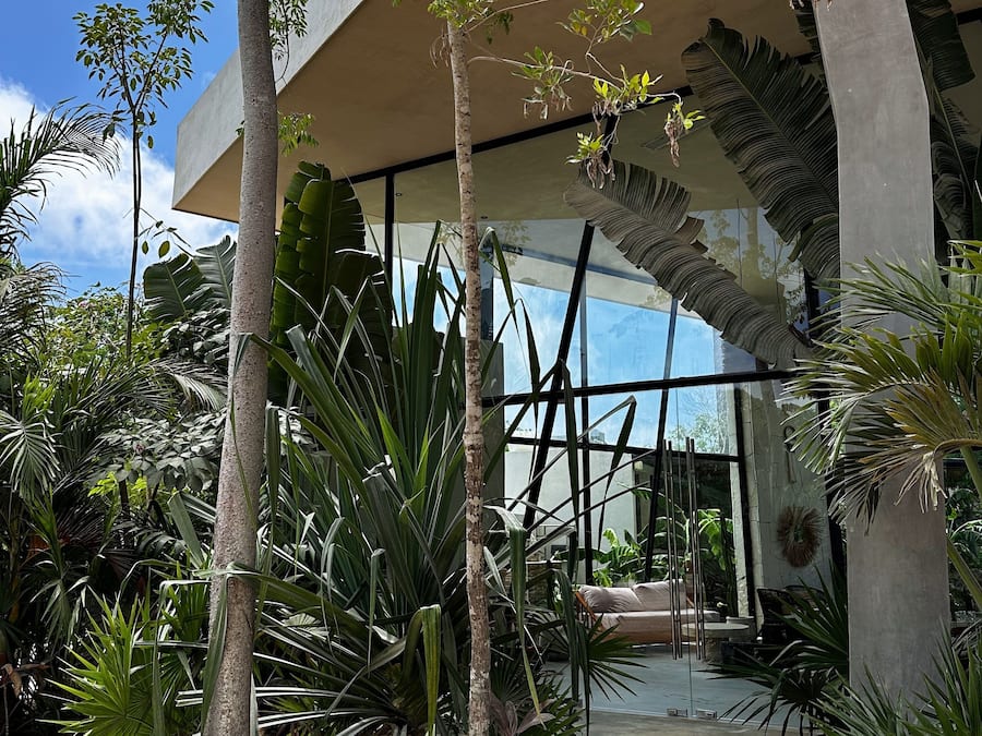 Fachada de la propiedad