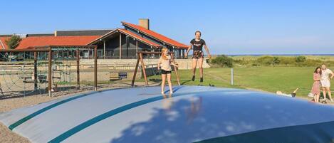 House | Pool
