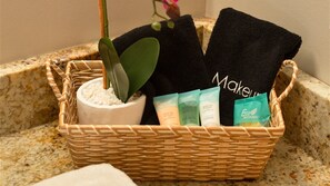 Haartrockner, Handtücher