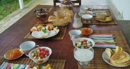 Country House Uliana 2 bedrooms with bath &kitchen