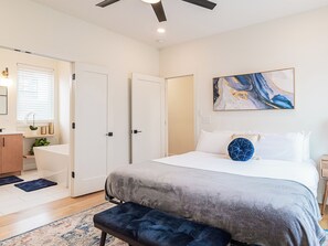 3 dormitorios, tabla de planchar con plancha, wifi gratis y ropa de cama