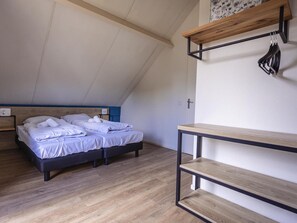 Casa | 3 quartos, individualmente mobiliados, roupa de cama