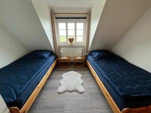 Casa | 2 quartos, individualmente mobiliados