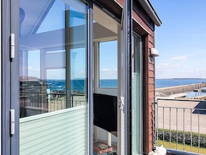 House | Water view
