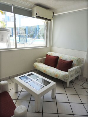 Family Villa, 2 Bedrooms, Ensuite, Pool View | Living area - Hotel Villas Balcones de Costa Azul (Acapulco)