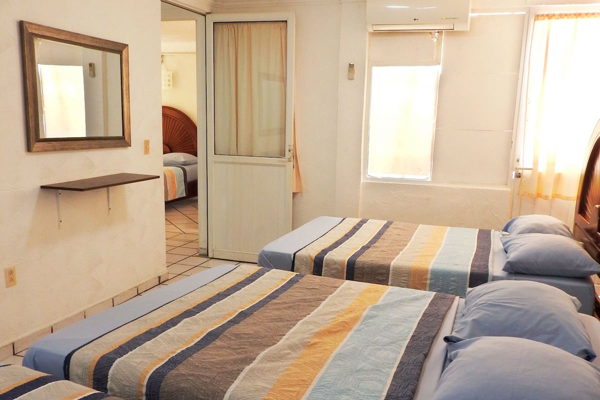 Family Villa, 2 Bedrooms, Ensuite, Pool View | 2 bedrooms