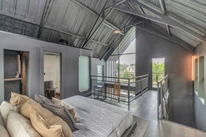 5 soverom, strykejern/-brett, wi-fi og sengetøy