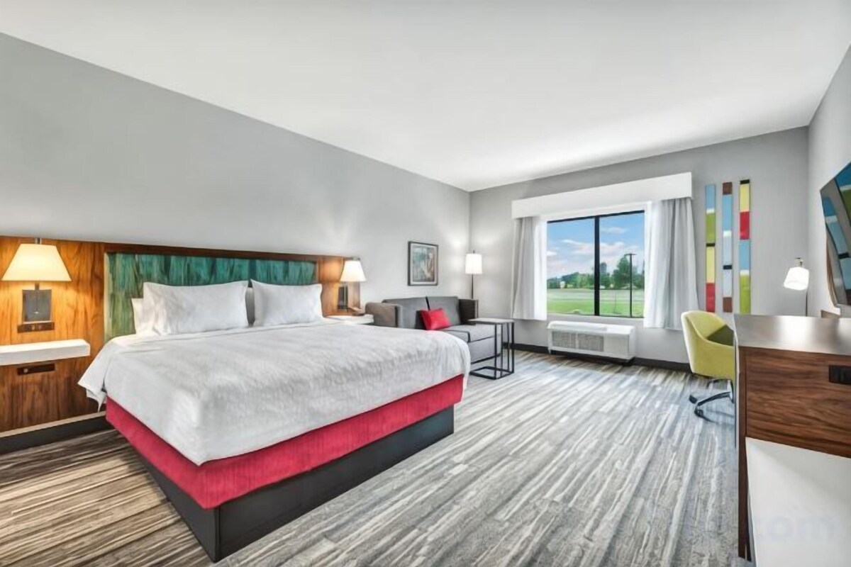 King Room-Hearing Accessible