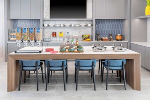 Free daily full breakfast