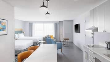 Suite Studio, 2 grands lits, accessible aux personnes à mobilité réduite, baignoire | Coin séjour | TV connectée de 55 pouces avec chaînes par satellite, Netflix, Hulu