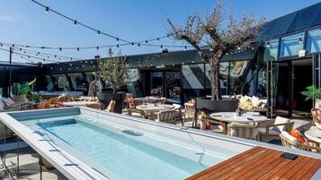 Rooftop pool