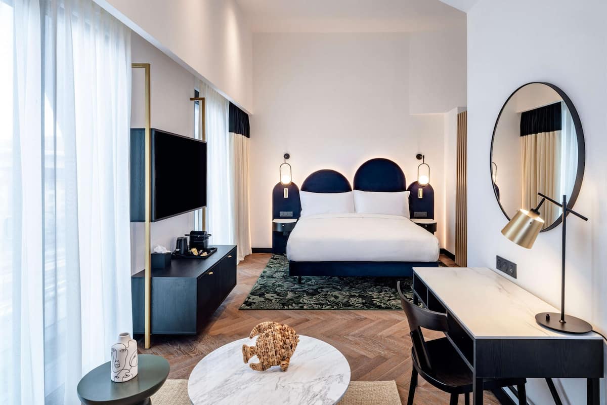 1 bedroom, minibar, in-room safe, desk