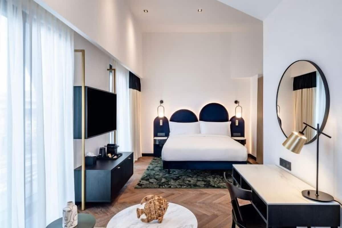 1 bedroom, minibar, in-room safe, desk