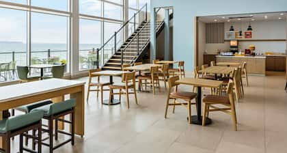 Hampton Inn St Ignace Lakefront Mackinac