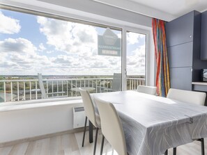Dining - Studio on the 5th Floor With a Beautiful View (Middelkerke)