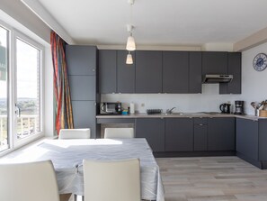 Apartment | Private kitchen - Studio on the 5th Floor With a Beautiful View (Middelkerke)