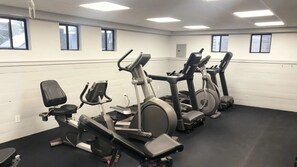 Fitness facility - Modern family-friendly Sea Mist Resort w/many amenities close to beaches! (Mashpee)