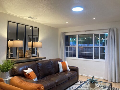 Clean Luxury & Comfortable Beds - Centrally Located Home with Backyard