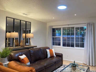 Clean Luxury & Comfortable Beds - Centrally Located Home with Backyard