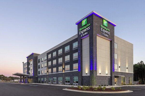 Holiday Inn Express & Suites Benson By Ihg - North Carolina
