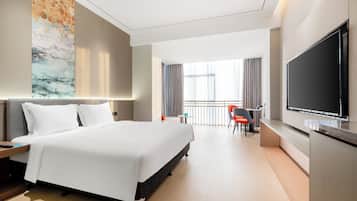 Habitación estándar, 1 cama King size (High Floor) | Escritorio, espacio para trabajar con laptop y insonorización