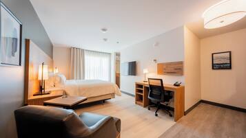 Studio Suite, 1 Tempat Tidur King | Meja kerja, ruang kerja ramah laptop, Wi-Fi gratis, dan seprai linen