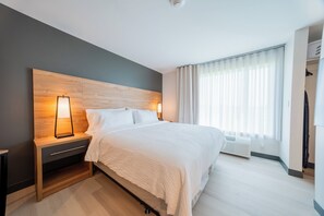 Studio-suite - 1 kingsize-seng | Skrivebord, arbejdsområde til bærbare computere, gratis Wi-Fi, sengetøj