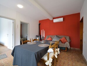 House | 2 bedrooms, individually furnished, bed sheets - Nature Retreat by the Lakes (Florennes)