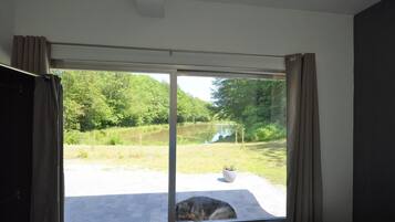 House | 2 bedrooms, individually furnished, bed sheets