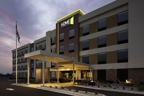 Exterior - Home2 Suites By Hilton Stevens Point (Stevens Point)