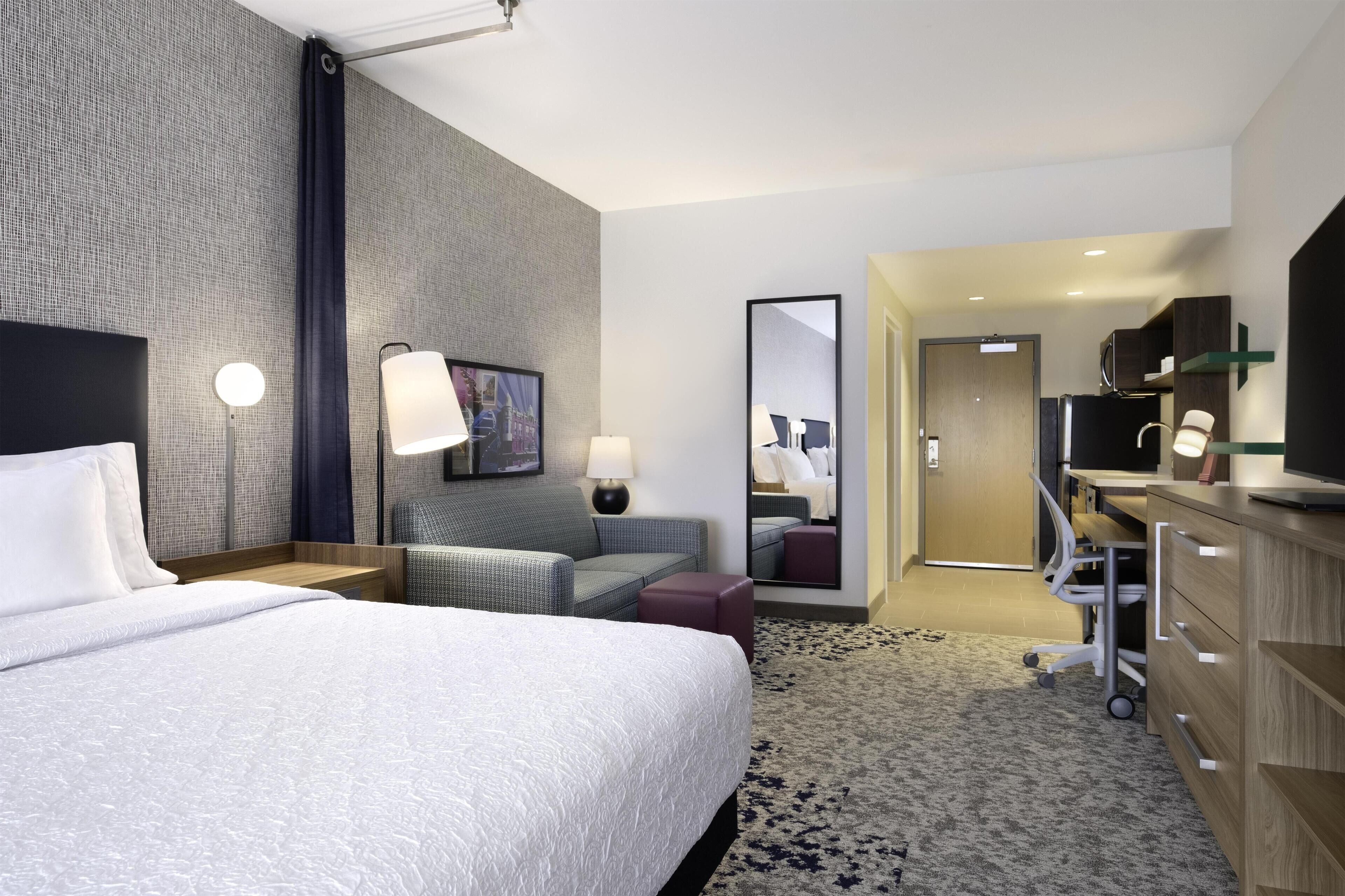 Studio Suite, 1 King Bed | Free WiFi