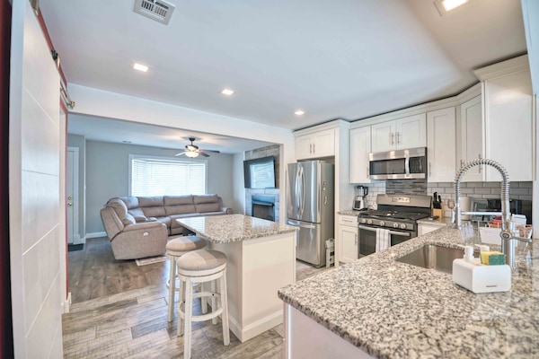 Bright, Open Kitchen- Living space- Perfect for gathering and entertaining