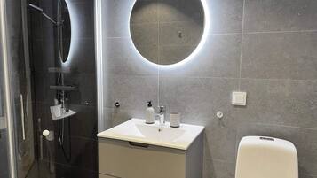 House | Bathroom