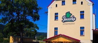 Javorka Modern Retreat