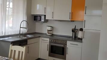 House | Private kitchen | Oven