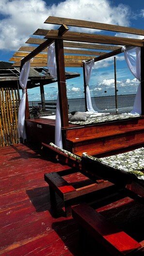 Family Chalet, Bay View | Teres/patio