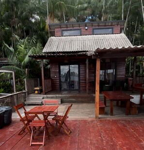 Family Chalet, Bay View | Living area - Chale das Torres (Belém)