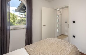 4 Schlafzimmer, Bügeleisen/Bügelbrett, kostenloses WLAN, Bettwäsche
