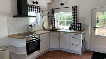 House | Dapur peribadi | Kerusi tinggi