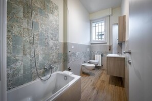 Unclassified image, 3 of 33, button