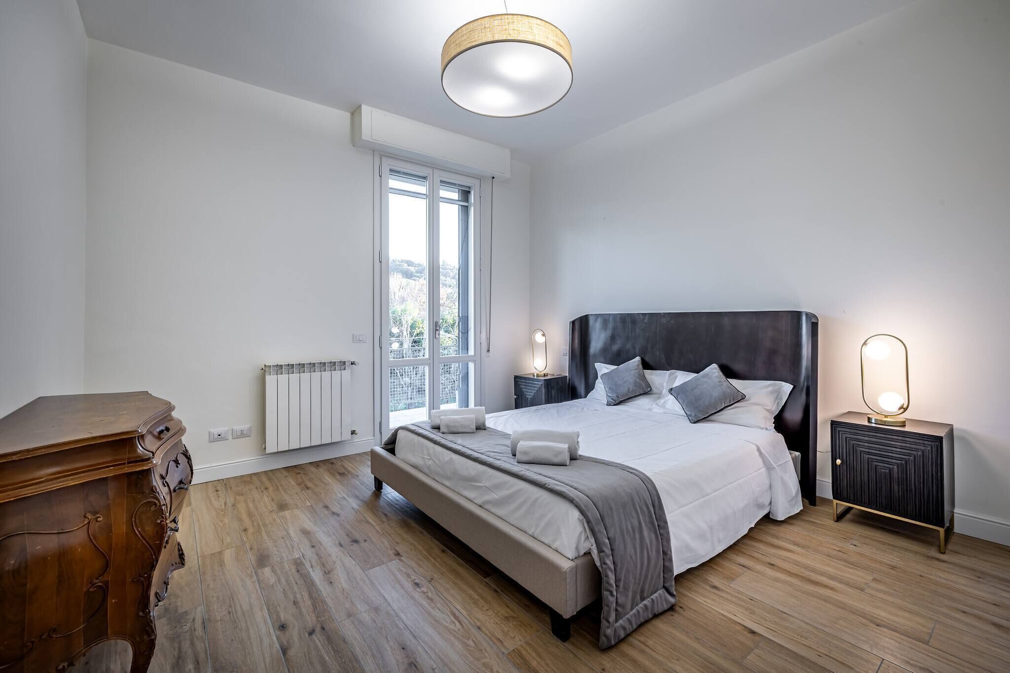 2 habitaciones, tabla de planchar con plancha y wifi gratis 