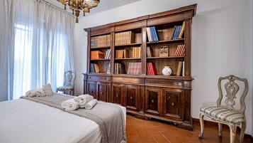 3 Schlafzimmer, Bügeleisen/Bügelbrett, Reisekinderbett, kostenloses WLAN