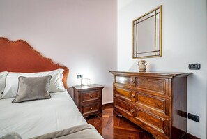 3 chambres, fer et planche à repasser, lit parapluie, Wi-Fi gratuit