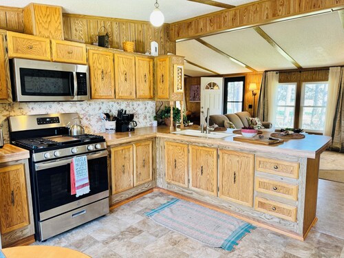 Unwind at a Tranquil 2-Bedroom Lakeside Retreat in Northern Minnesota