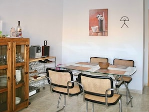 Apartment | Living area - Apartment in Roquetas Near the Beach (Roquetas de Mar)