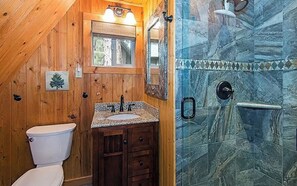 Hårtørrer, håndklæder, Sæbe, Shampoo