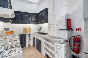 ハウス | 専用キッチン | 電気ポット、トースター、ハイチェア