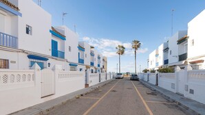 Exterior - El Paseo Del Faro - House In Chipiona. Free Wifi (Chipiona)