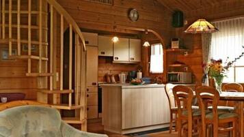 Apartment | Private kitchen | Oven, electric kettle